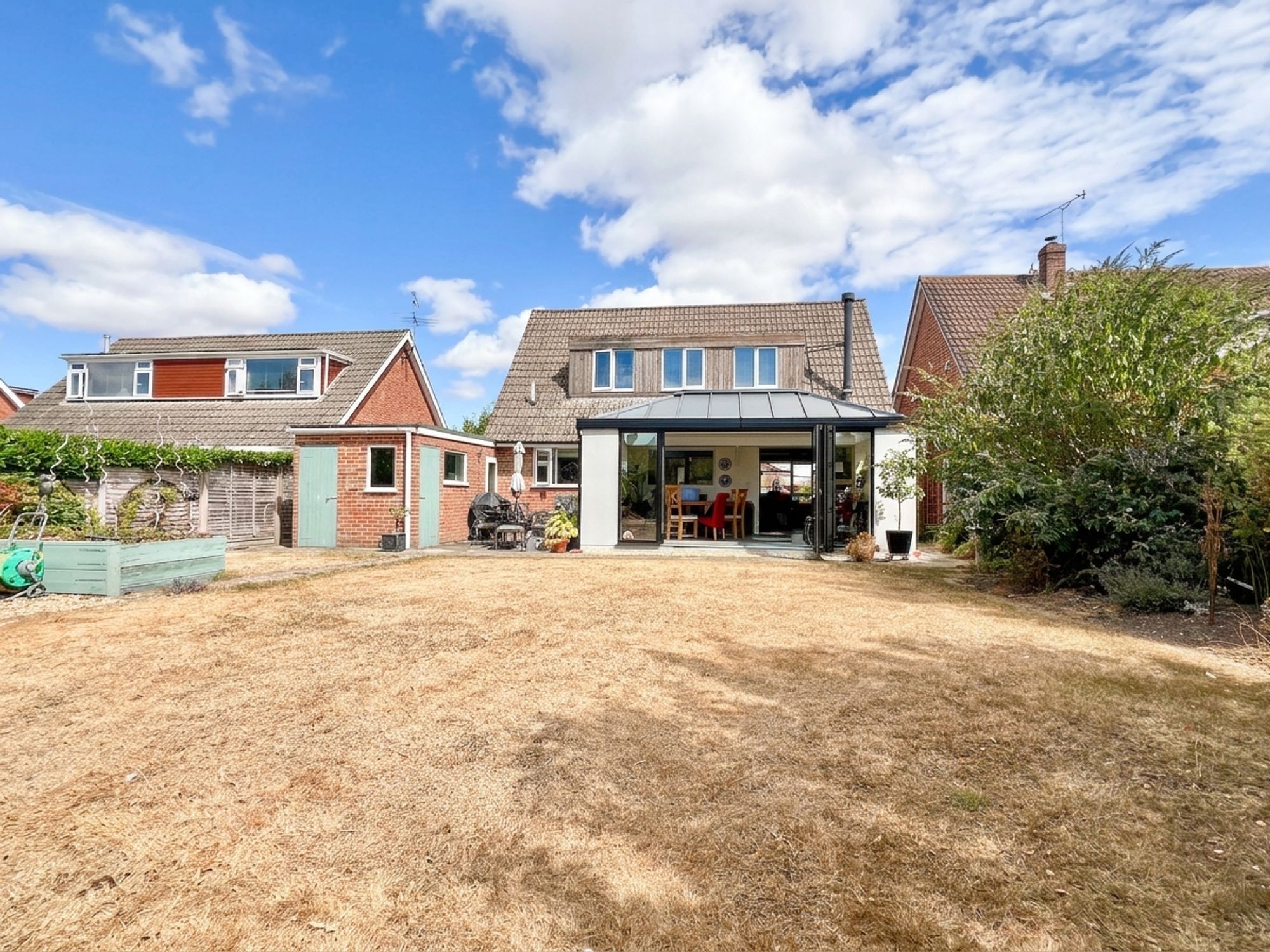 Parkway, Ruishton - NO onward chain! Image 32