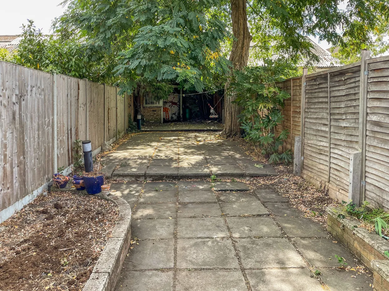 Victoria Road, Kingston Upon Thames, KT1 photo 12