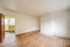 Foxholes Avenue, Hertford