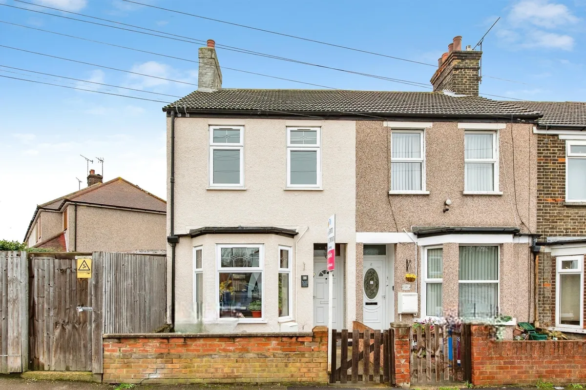 Palmerston Road, Grays