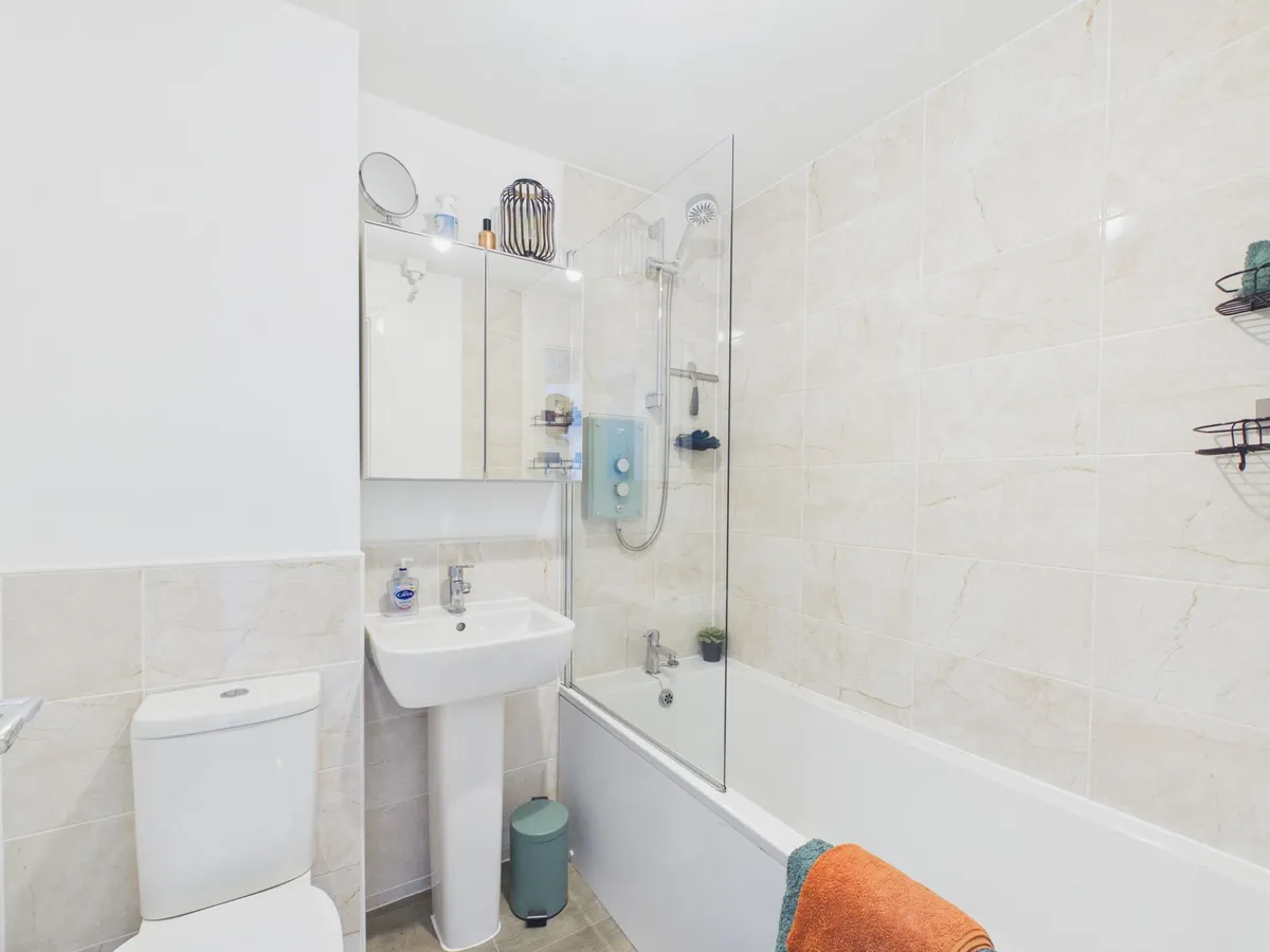 Plasnewydd Walk, Llantwit Major, CF61