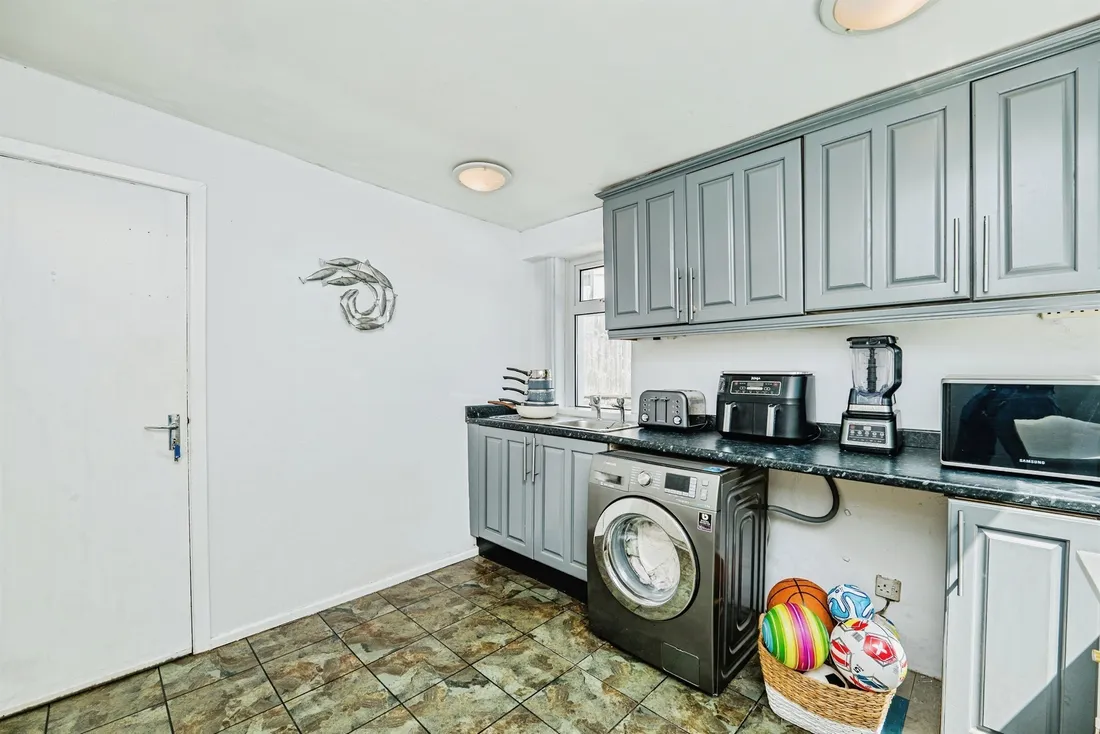 Property photo 13