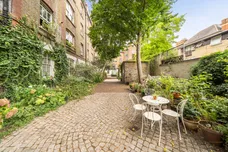 Thornhill Road, London