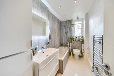 Thornhill Road, London