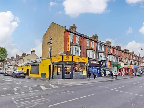 High Street North, EAST HAMphoto