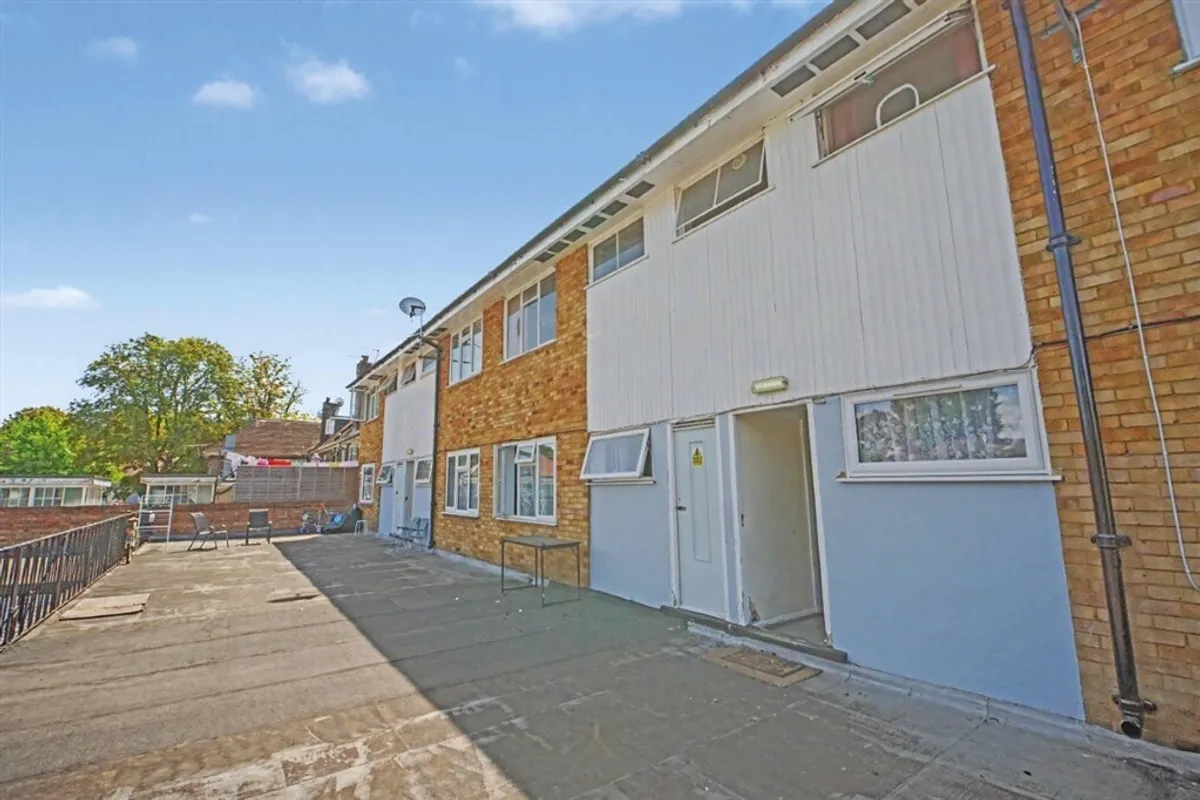 Kingston Road, EPSOM
