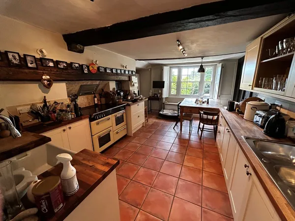 Glynde, Lewes, BN8 photo 8