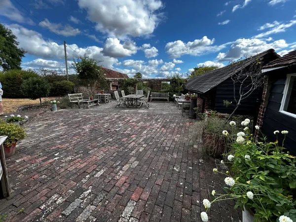 Glynde, Lewes, BN8 photo 23