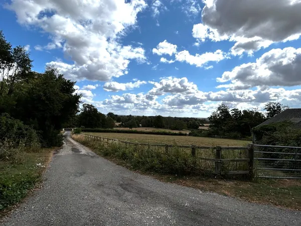 Glynde, Lewes, BN8 photo 30