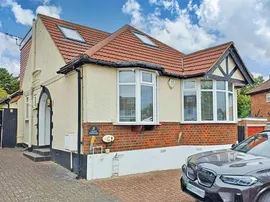 Stoneyfields Gardens, EDGWARE photo