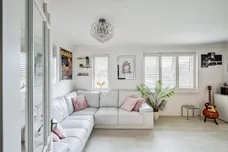 Falmouth Close, Eastbourne