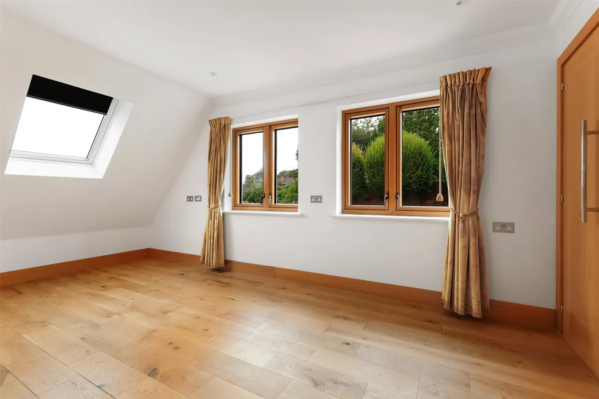 De Clare Court, Bletchingley, Redhill, Surrey, RH1