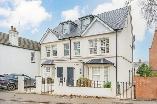 Thames Street, Weybridge, KT13 photo 1