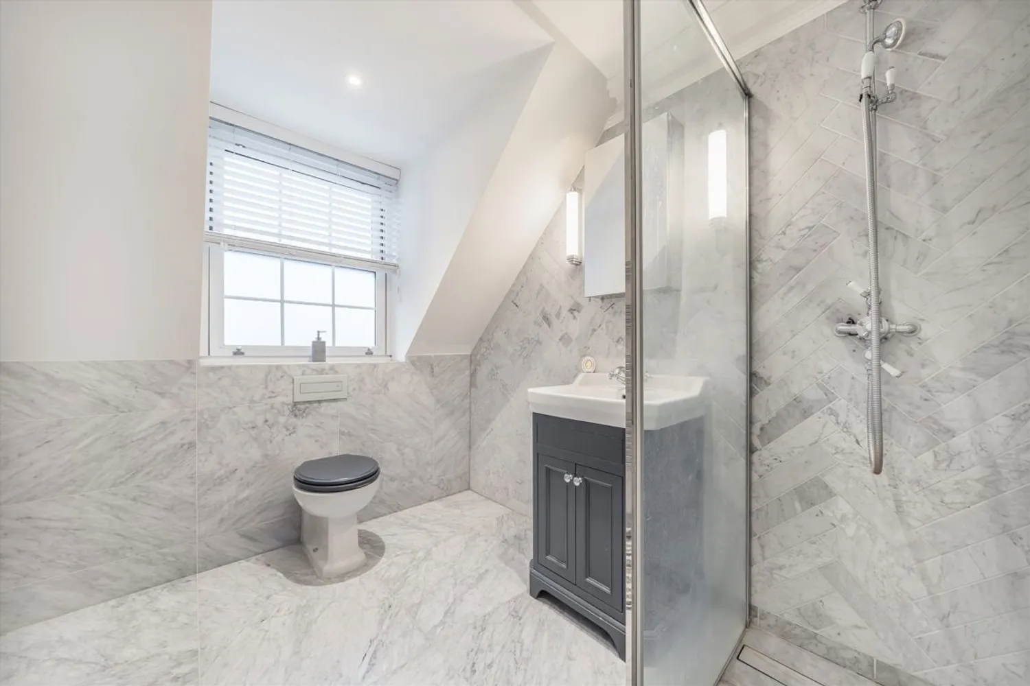 Thames Street, Weybridge, KT13 photo 5