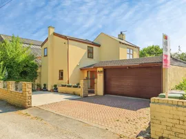 Crownlands Lane, Ossett photo