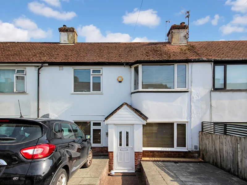 Property thumbnail 1 out of 3