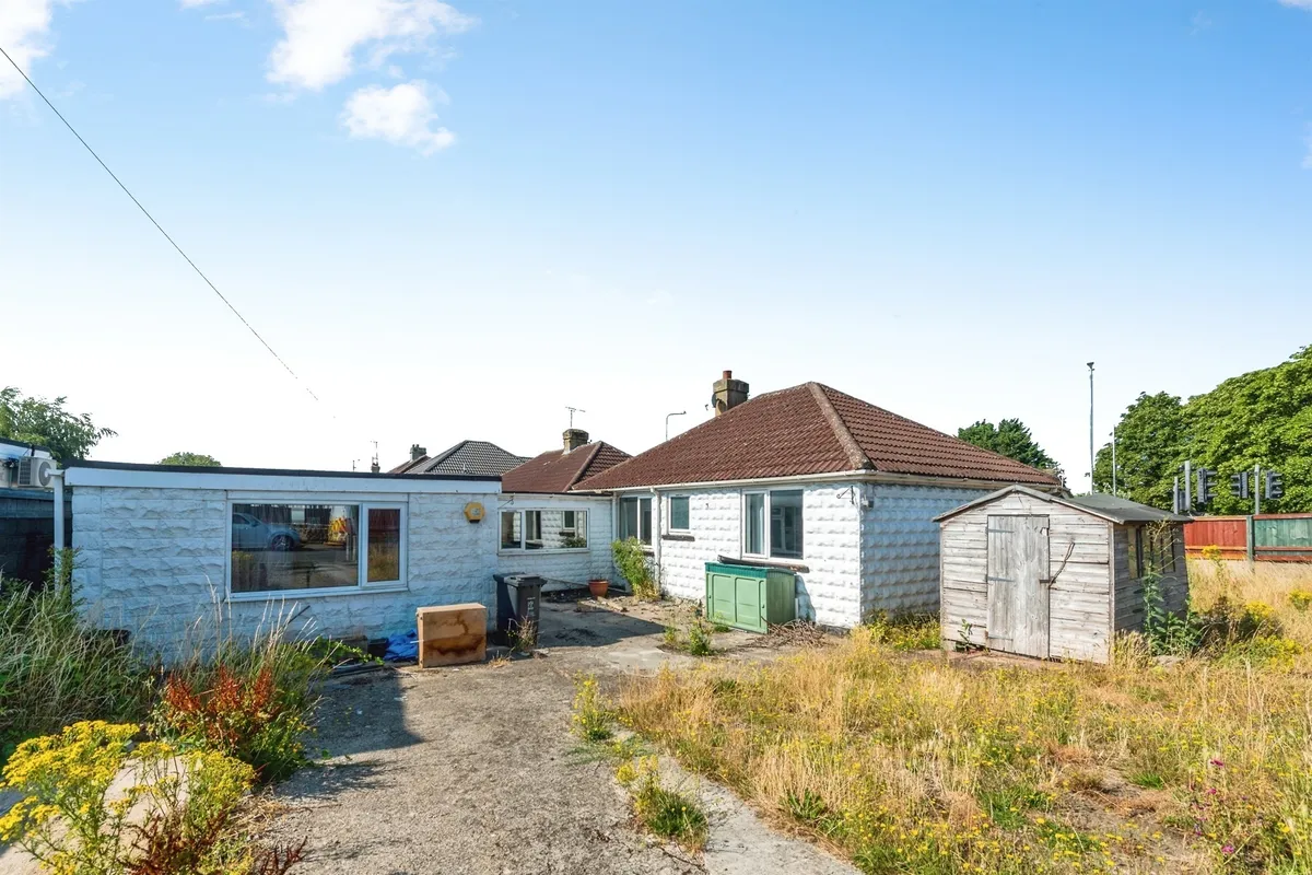 Cricklade Road, Swindon