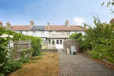 Dawson Avenue, Barking