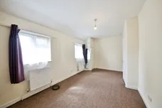 Dawson Avenue, Barking