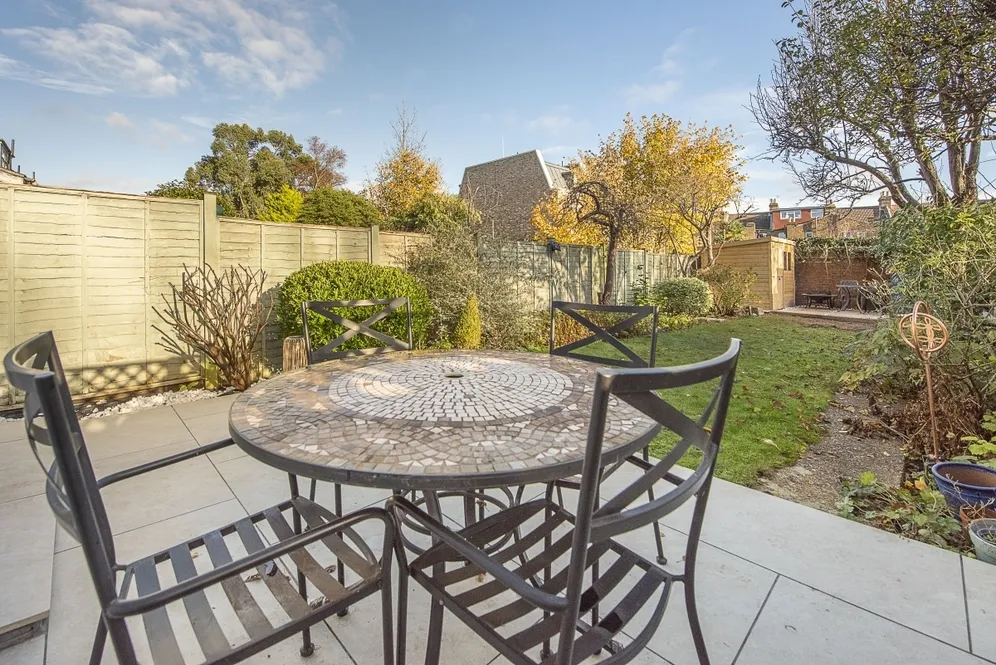 Bronson Road London SW20 photo 2