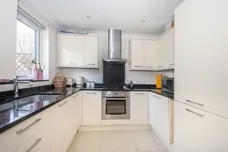 Bronson Road London SW20 photo 3