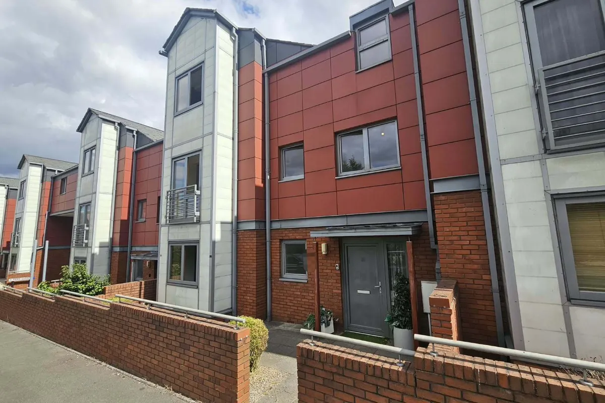 Bearwood Road, SMETHWICK
