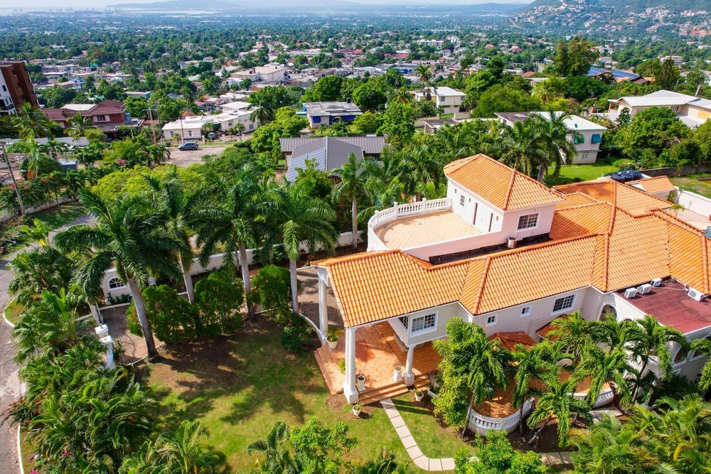 GROSVENOR HEIGHTS Kingston  St. Andrew