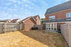 Queen Eleanor Avenue, GRANTHAM