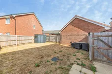 Queen Eleanor Avenue, GRANTHAM
