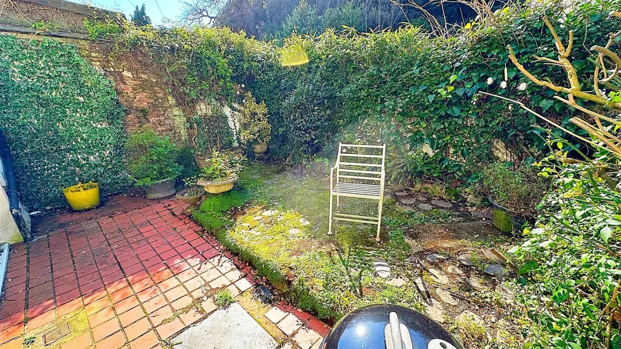 Property Image 39