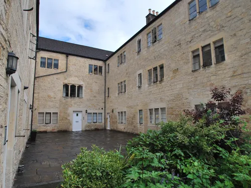Sutcliffe House, London Road, Bathphoto