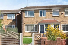 Jendale, Hull