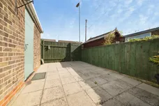 Jendale, Hull