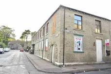 2 Common Road, HUDDERSFIELD