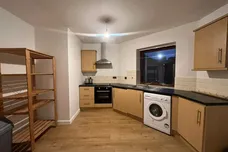 2 Common Road, HUDDERSFIELD