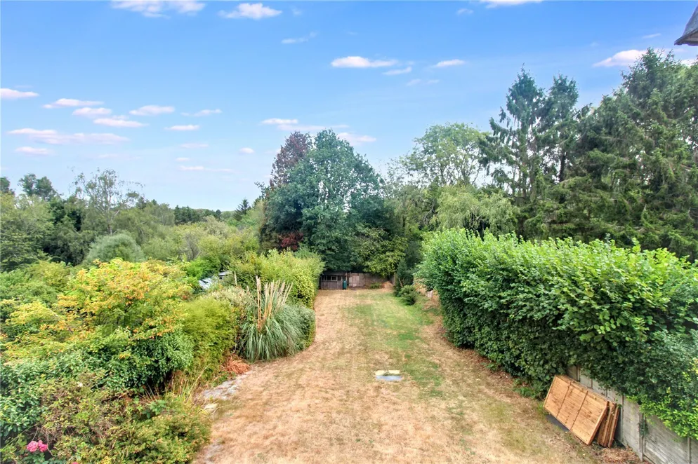 Property carousel item 4