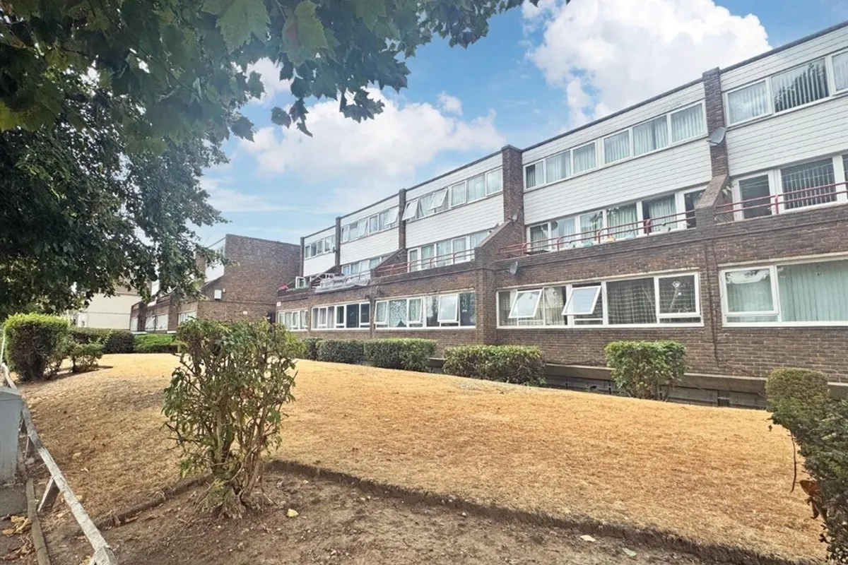 Avenue Road, SOUTHALL