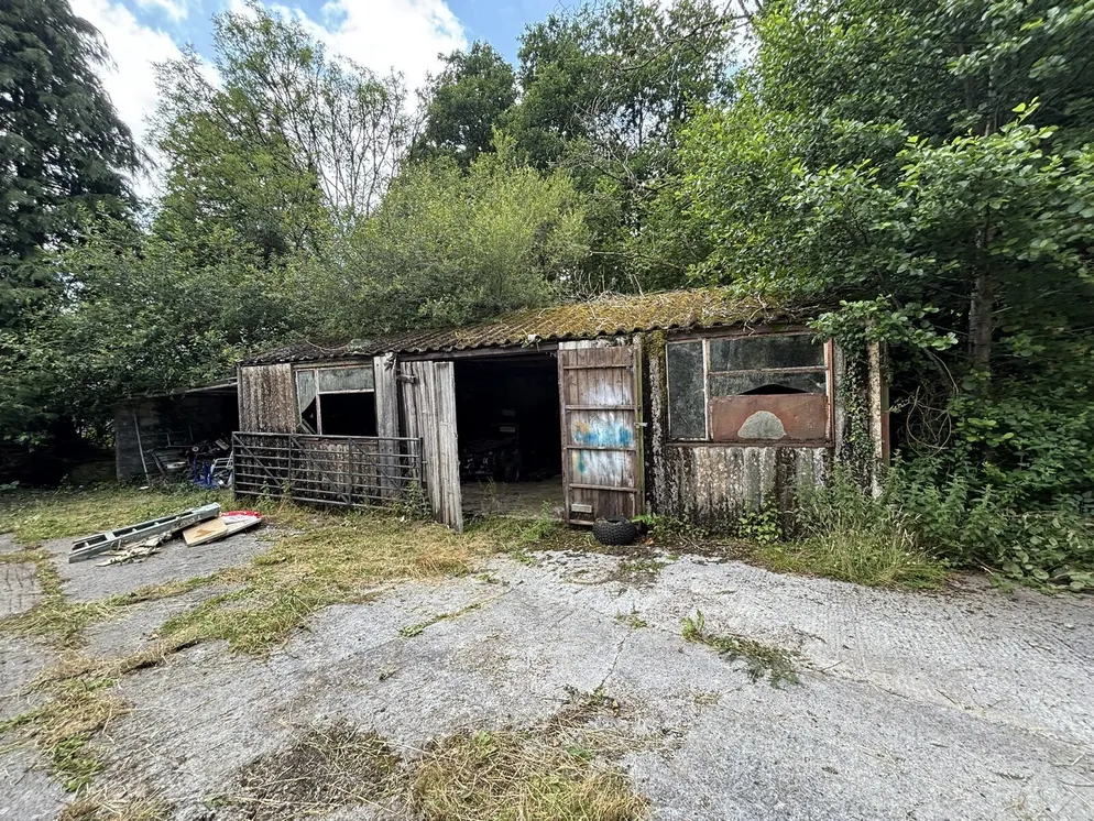 Property carousel item 22
