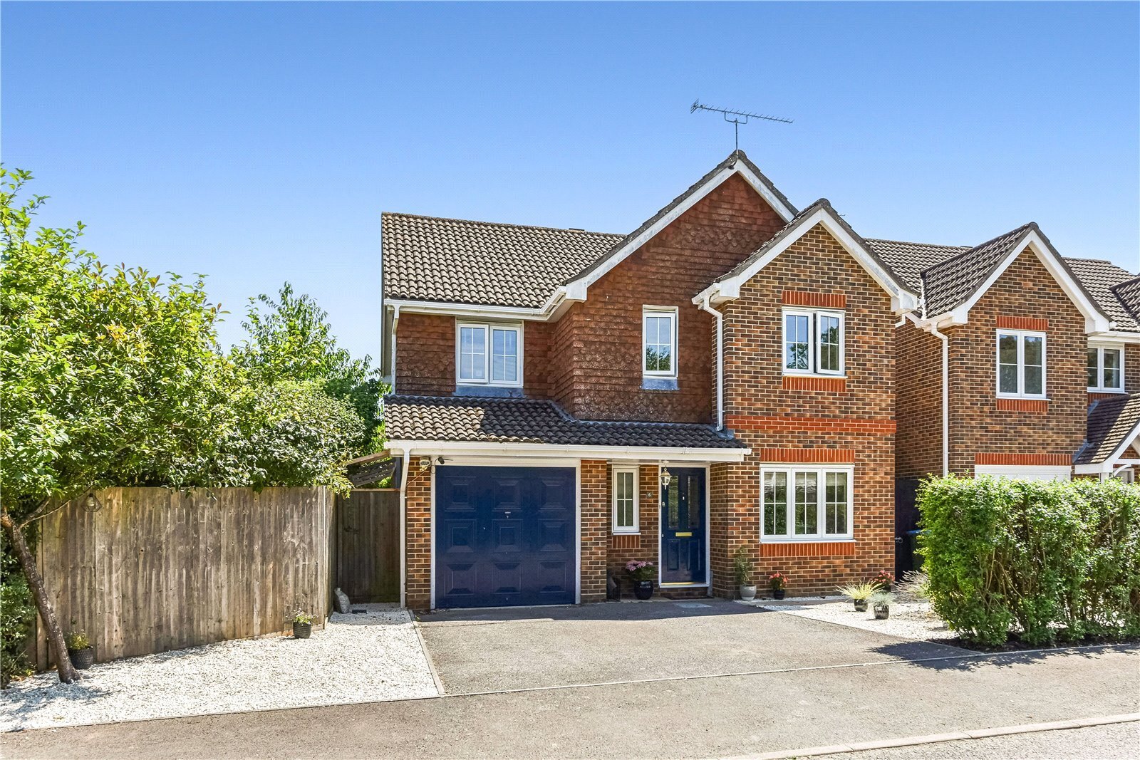 Roebuck Avenue, Fareham, Hampshire, PO15 Image 1