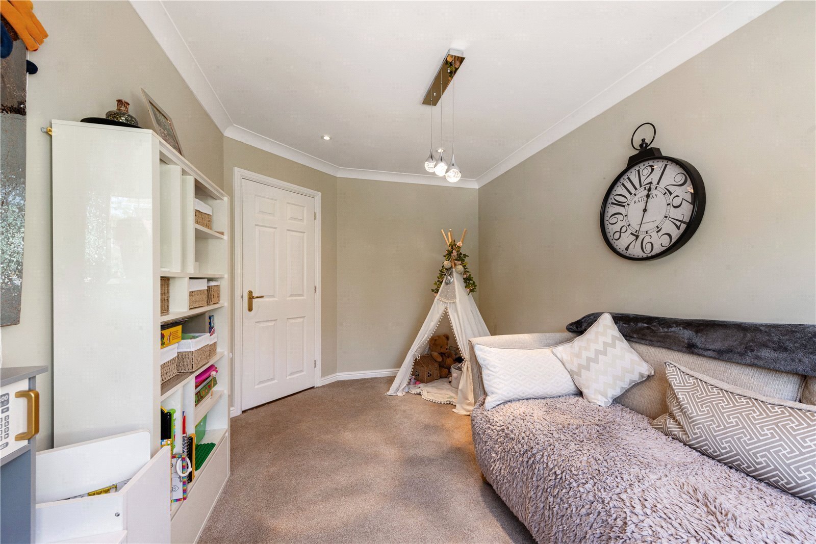 Roebuck Avenue, Fareham, Hampshire, PO15 Image 19
