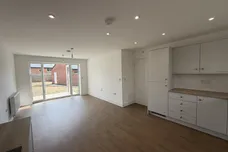 The Avenue, Corby