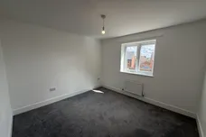 The Avenue, Corby