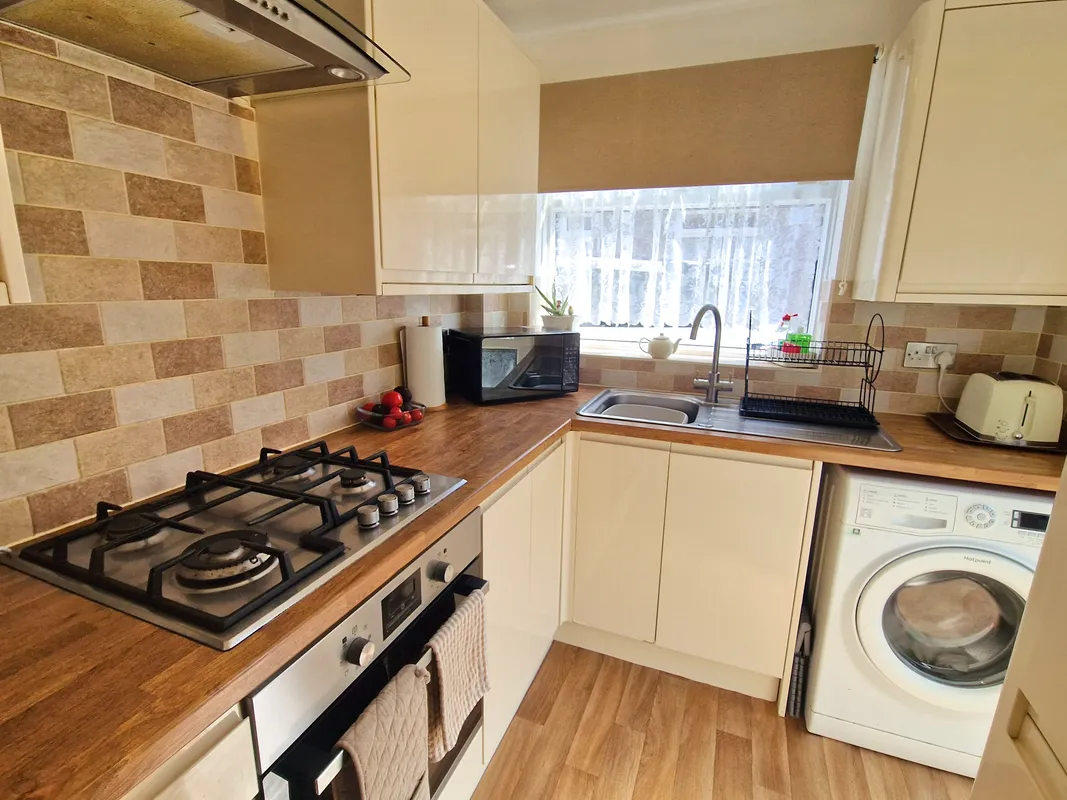 MOUNTAIN VIEW, NORTH CORNELLY, CF33 4EH