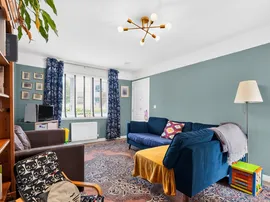 Craigton Drive, Dargavel, Bishopton thumb 3