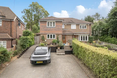 Homefield Road, Chorleywood, WD3