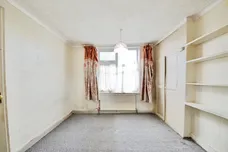 Lyndhurst Gardens, Barking