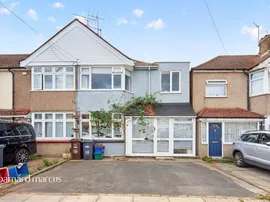 Hanover Avenue, Feltham photo