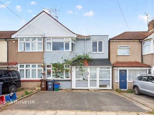Hanover Avenue, Felthamphoto