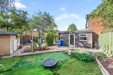 Chester Gardens, Morden