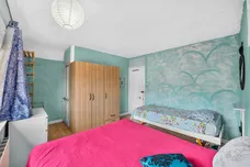 Chester Gardens, Morden